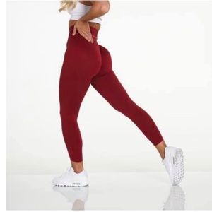 NVGTN Solid Seamless Leggings